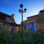 Les Combes Lascaux Semesterbostad *