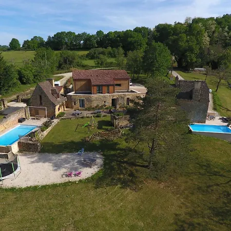 Les Combes Lascaux Hébergement de vacances