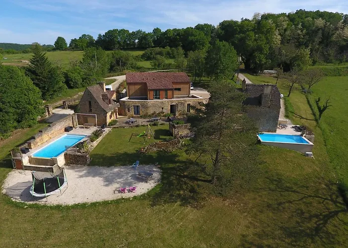 Les Combes Lascaux Feriehus