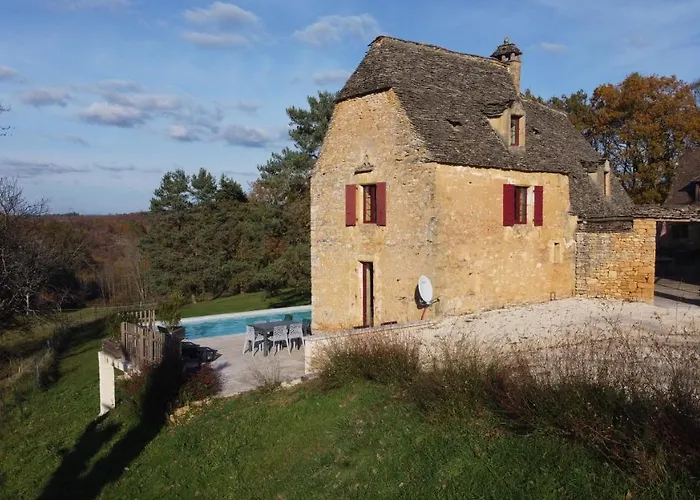 Les Combes Lascaux Casa de Férias *
