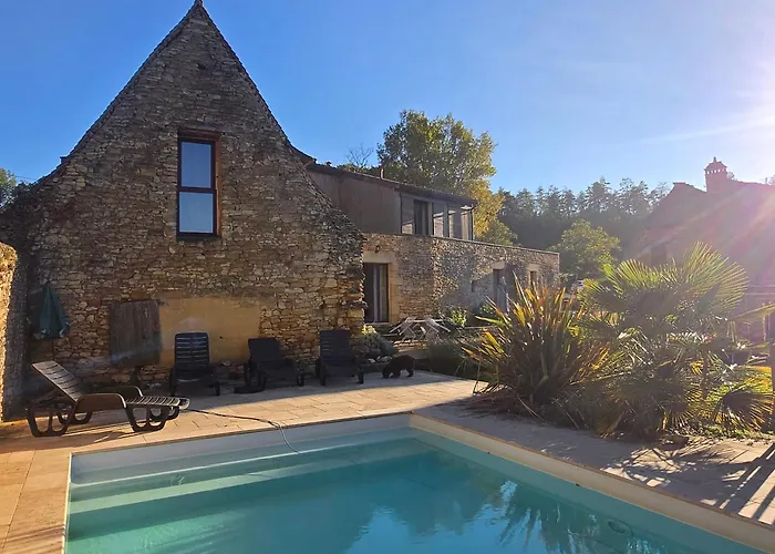 Les Combes Lascaux Casa de Férias *