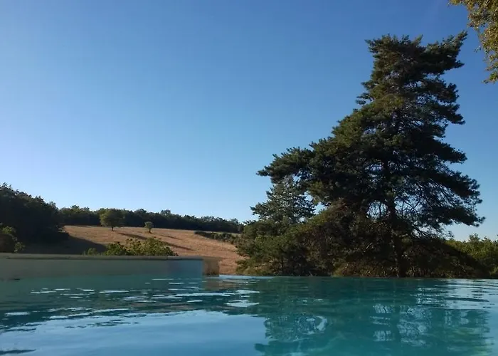 Les Combes Lascaux Casa de Férias
